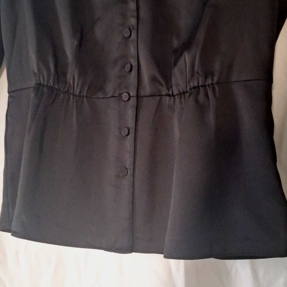 3/$20--J. Crew Black Button-Up Blouse, Cropped, Long Sleeves - Picture 5 of 14
